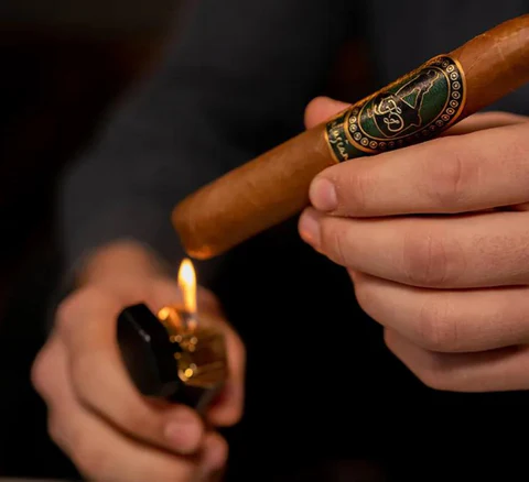 How to Light and Enjoy Premium Cigars Canada